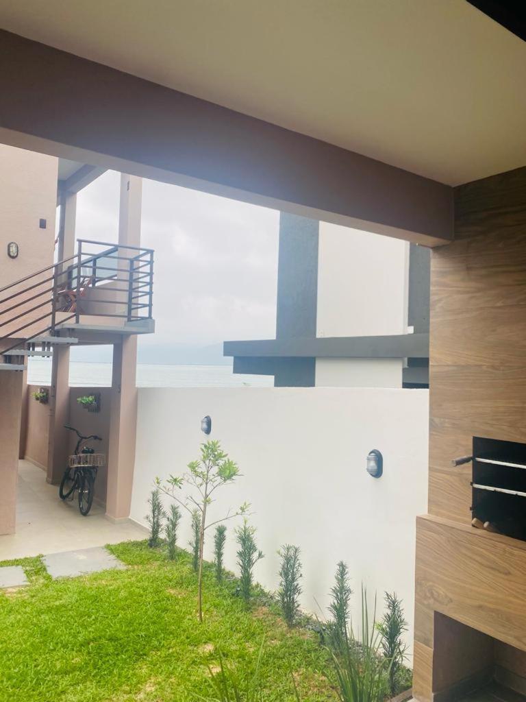 Apartament Residencial Mariano 4 - Vista Para Praia E Mar Florianópolis Zewnętrze zdjęcie